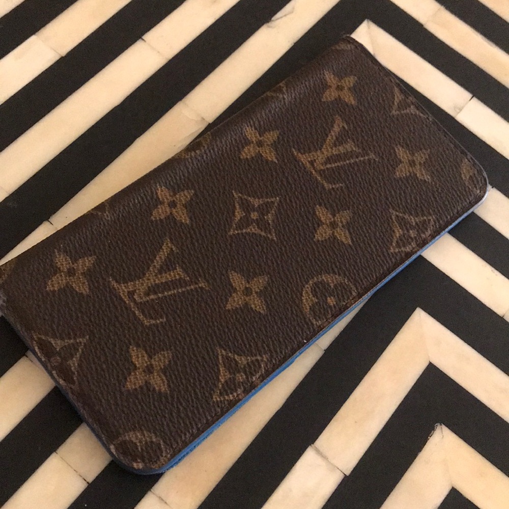 Louis Vuitton case/Wallet